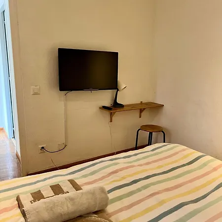 Appartement 2 Bedroom Flat In Heart Of Eaux-vives Genève