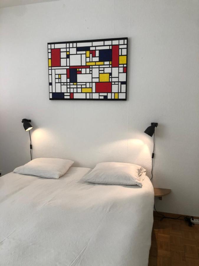 2 Bedroom Flat In Heart Of Eaux-vives Apartamento Ginebra